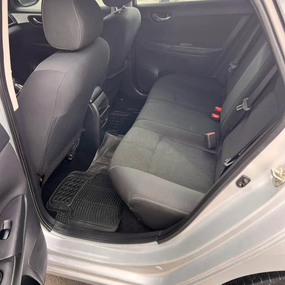 Nissan Sentra 2019  Foto 7274935-10.jpg