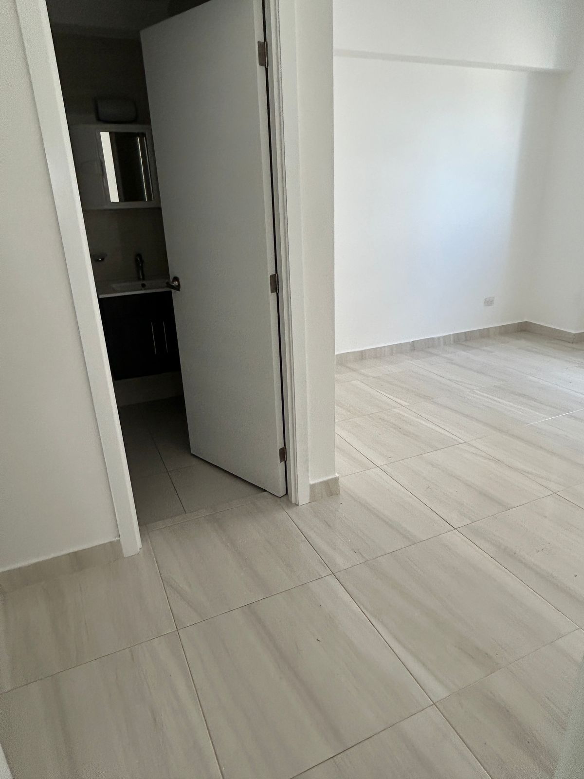 Apartamento de 3 habitaciónes en alquiler  en sector de Evaristo Moral Foto 7275038-8.jpg