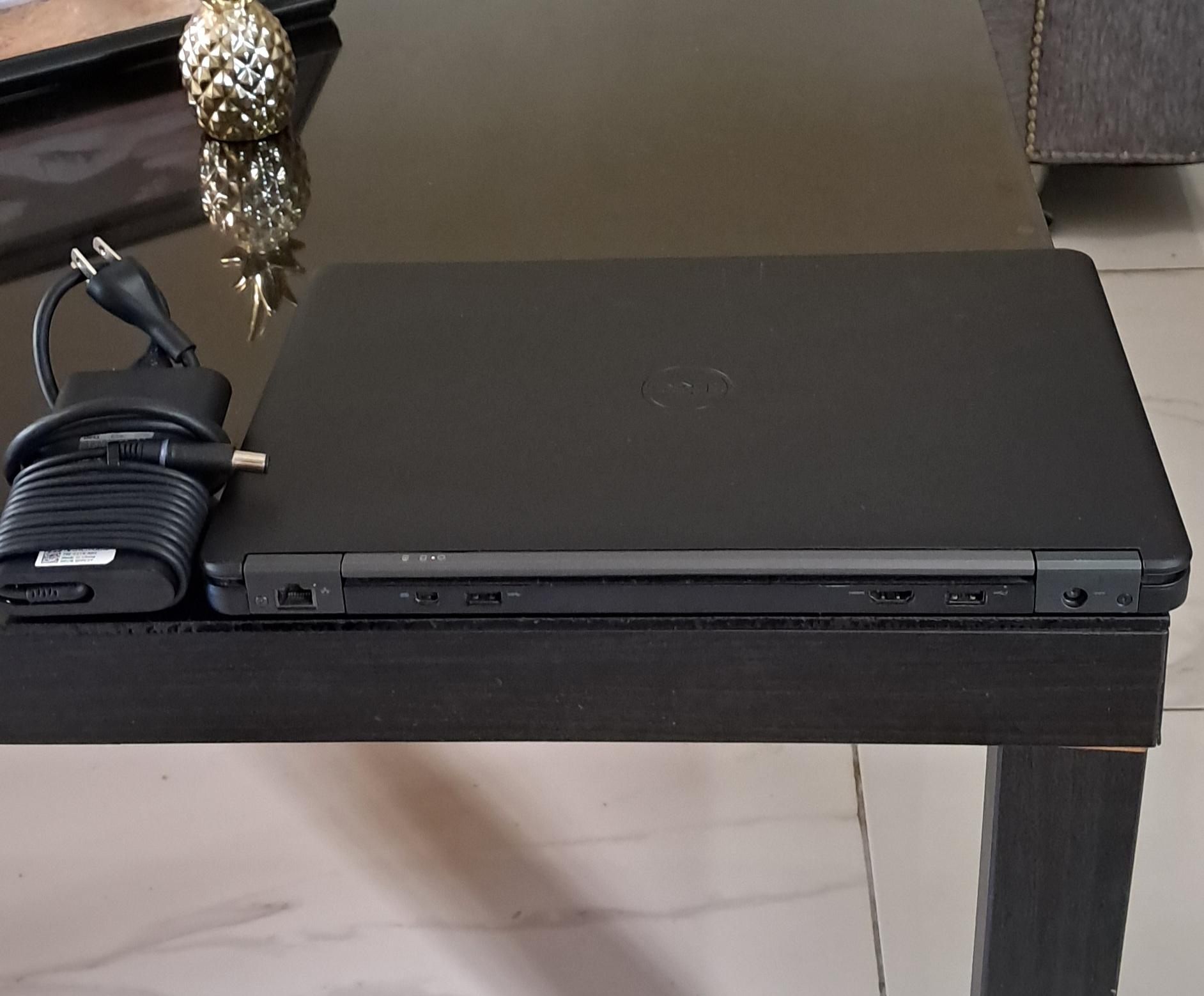Laptop Dell 7450 Ultrabook i5 16GB 400GB Intel SSD Foto 7275282-4.jpg