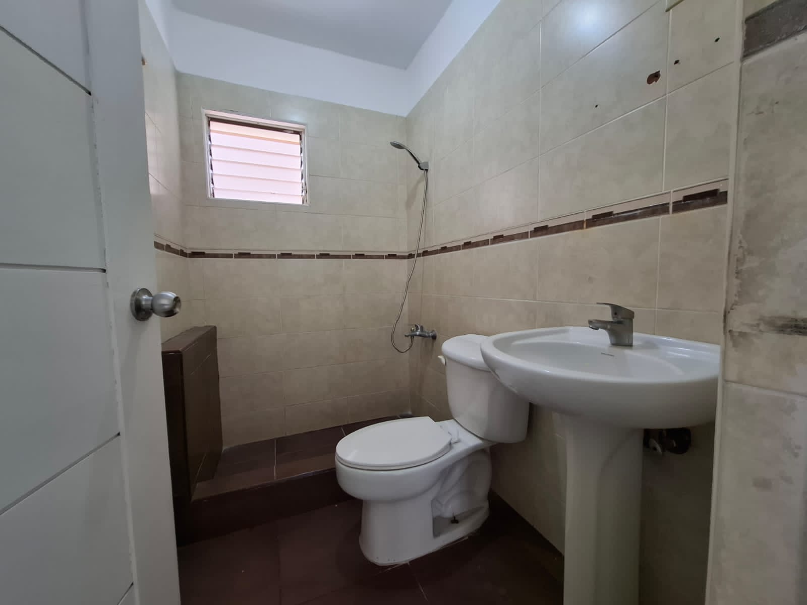 Apartamento de 3 Habitaciones en Venta en el Cacique.  Foto 7275436-1.jpg