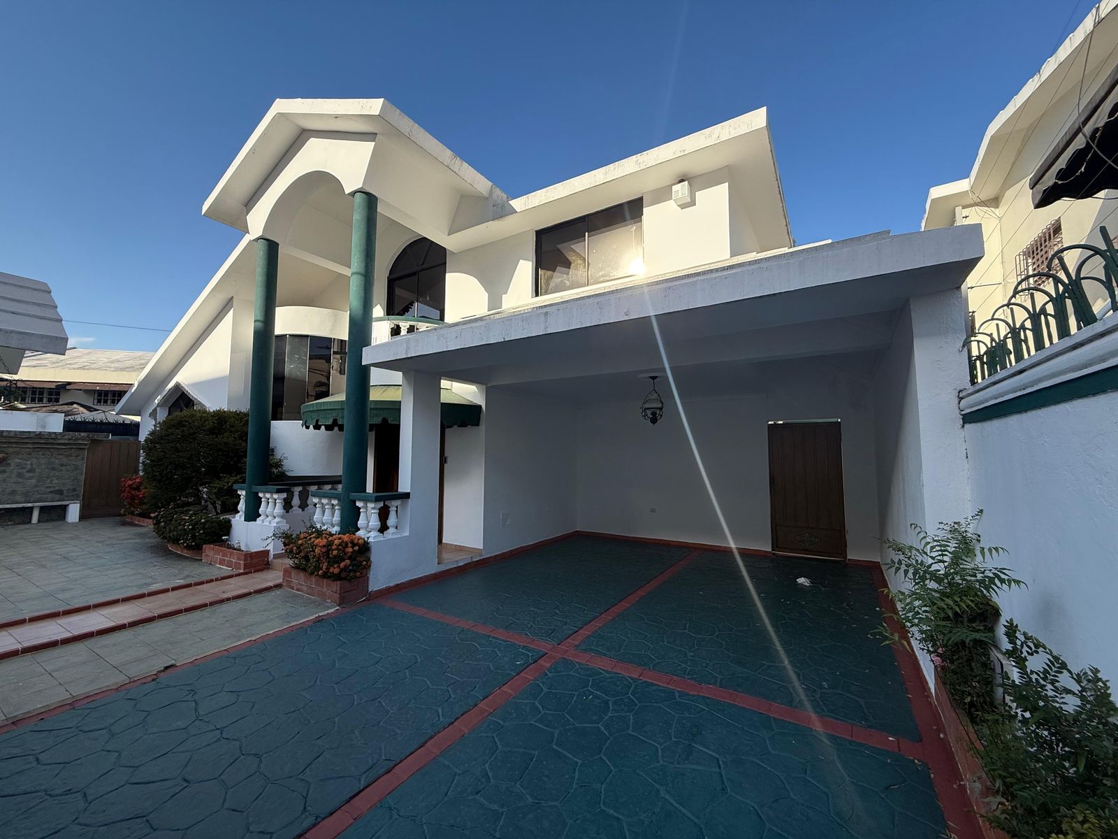 Se alquila Casa Amplia en Bella Vista  Foto 7275494-2.jpg