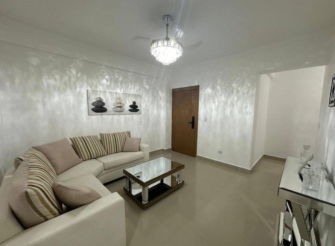 Apartamento de 3 Habitaciones en Venta en la Av. Independencia.  Foto 7275558-8.jpg