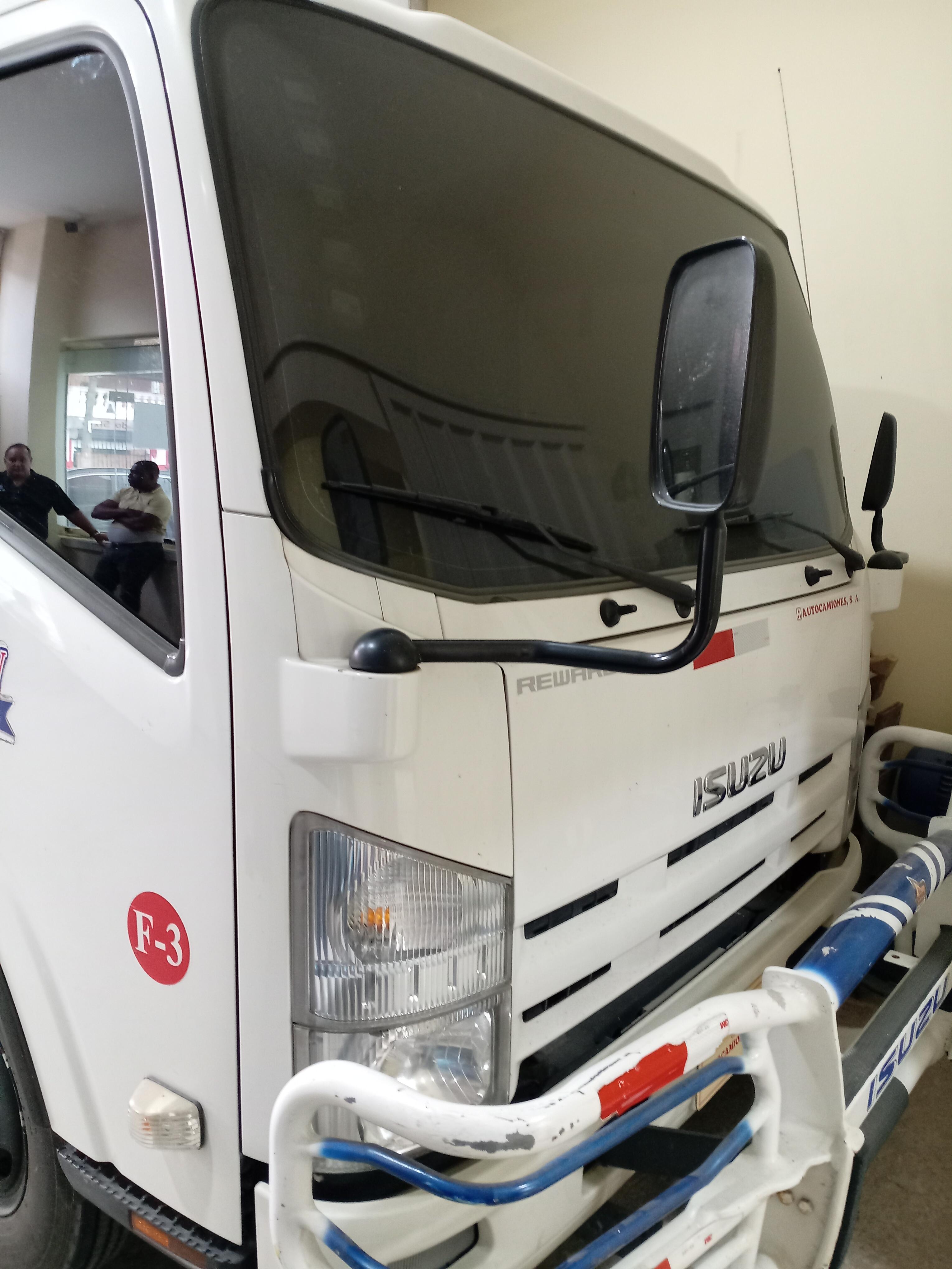 Camión Camión Isuzu 2020.  849-859-5998  Foto 7275775-3.jpg