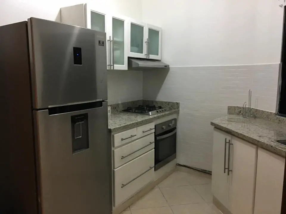Alquilo apartamento amueblado de 2 habitaciones en Arroyo Hondo Viejo  Foto 7275781-6.jpg