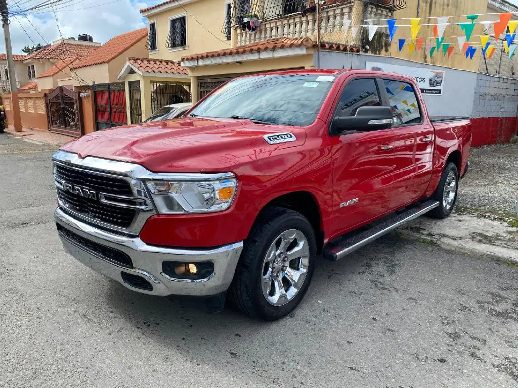 DODGE RAM 1500 BIGHORN 2019 Foto 7275802-2.jpg