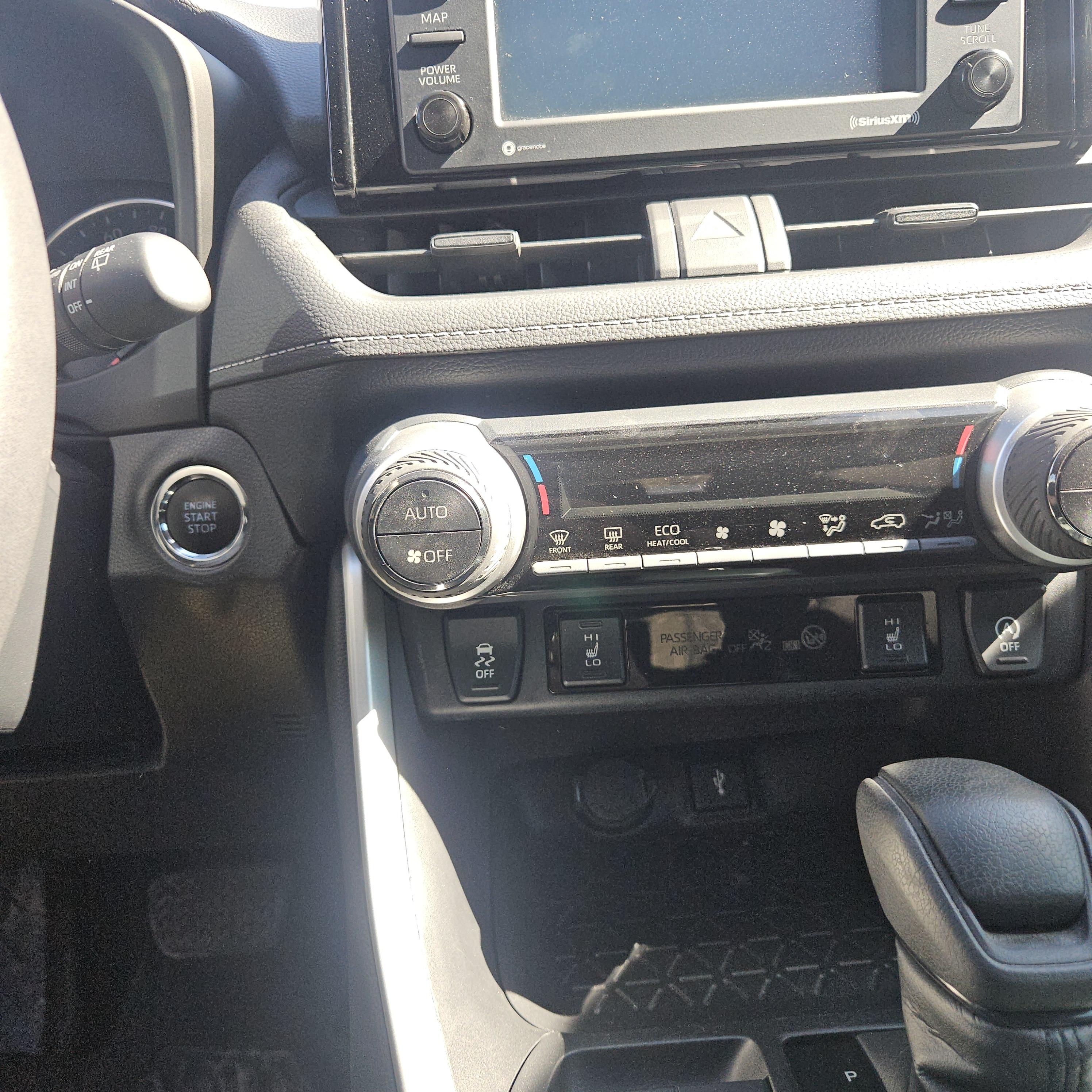 Toyoya rav4 2021 xle RAV4 Foto 7275831-2.jpg
