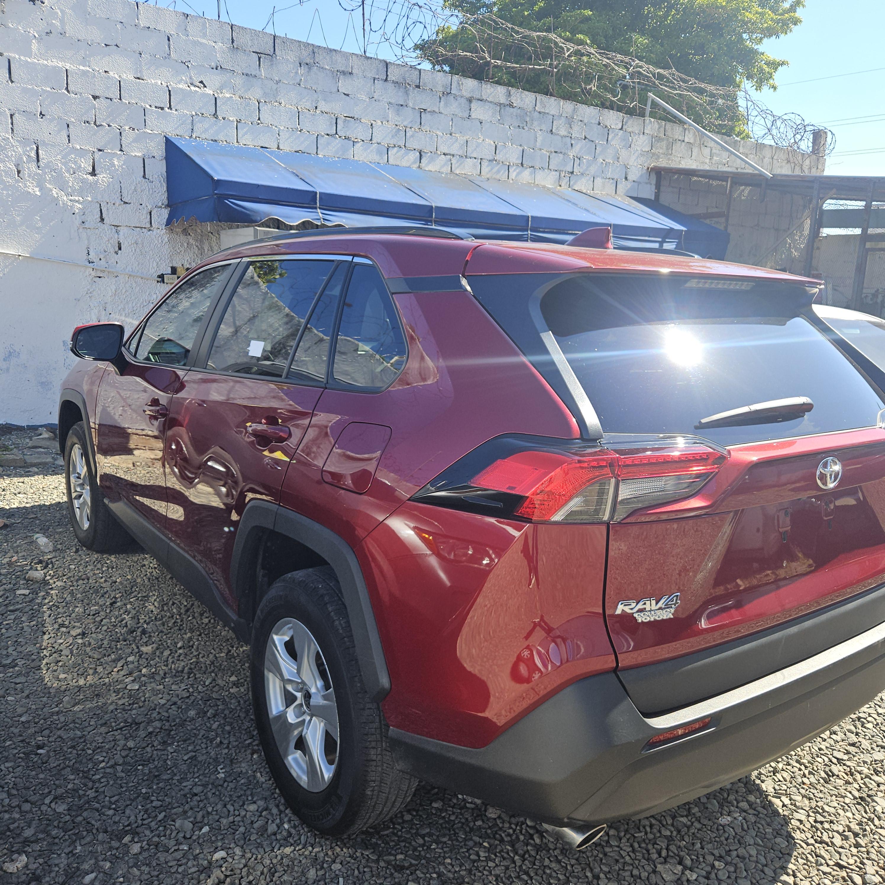 Toyoya rav4 2021 xle RAV4 Foto 7275831-5.jpg