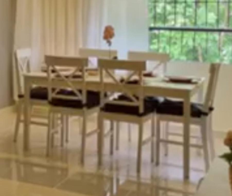 Comedor seis sillas como nuevo Foto 7275977-1.jpg