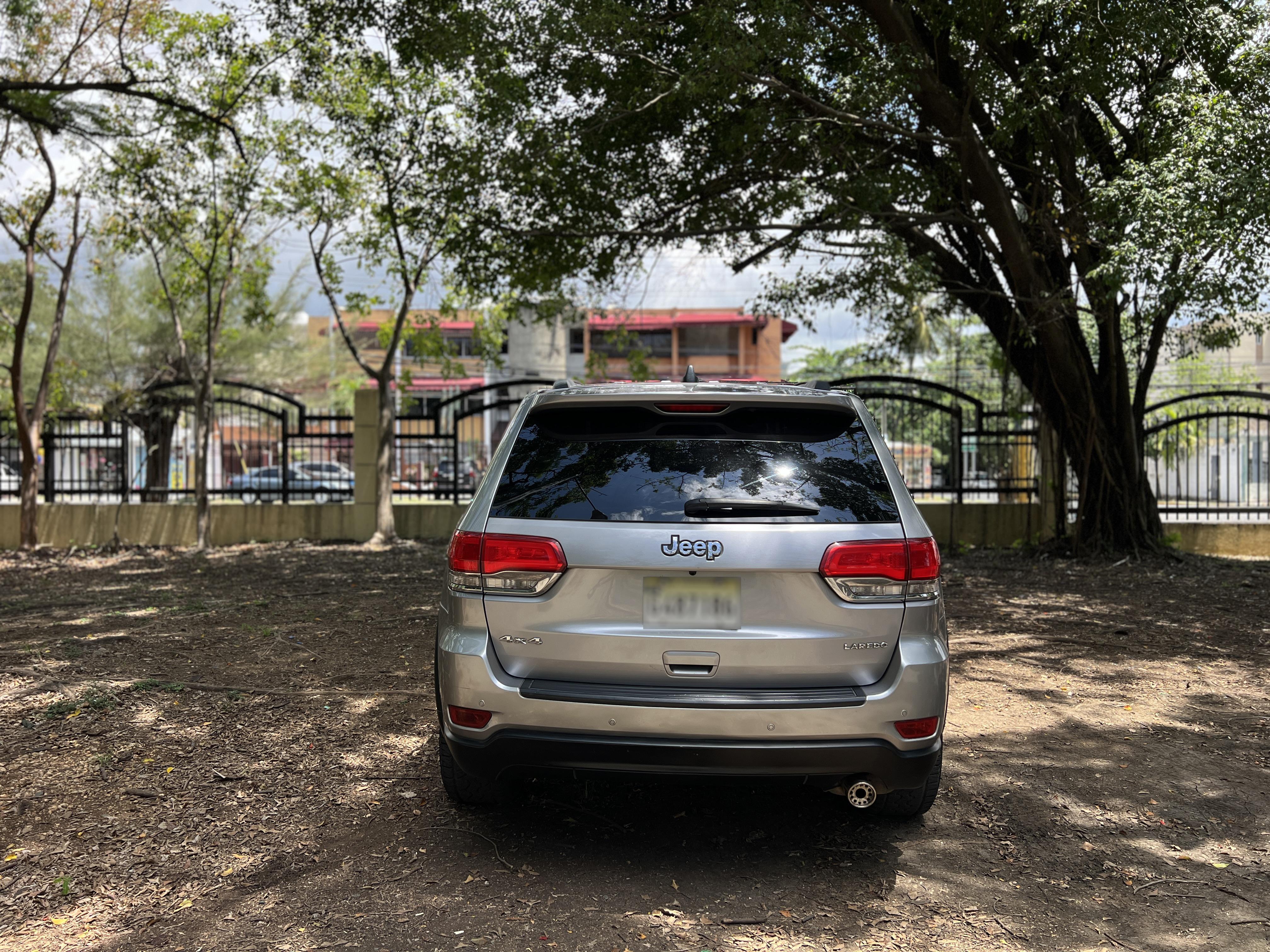 JEEP GRAND CHEROKE LAREDO 4X4  Foto 7276029-7.jpg