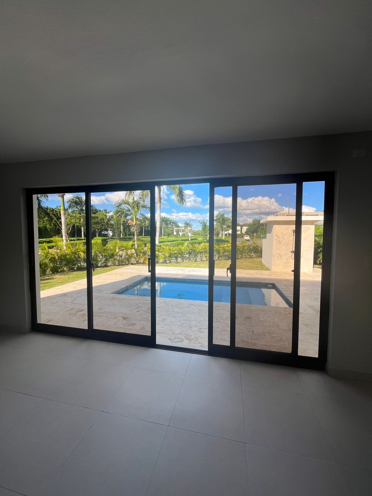 Vendo Hermosa Villa ubicada en el residencial Garden Village  Foto 7276213-3.jpg