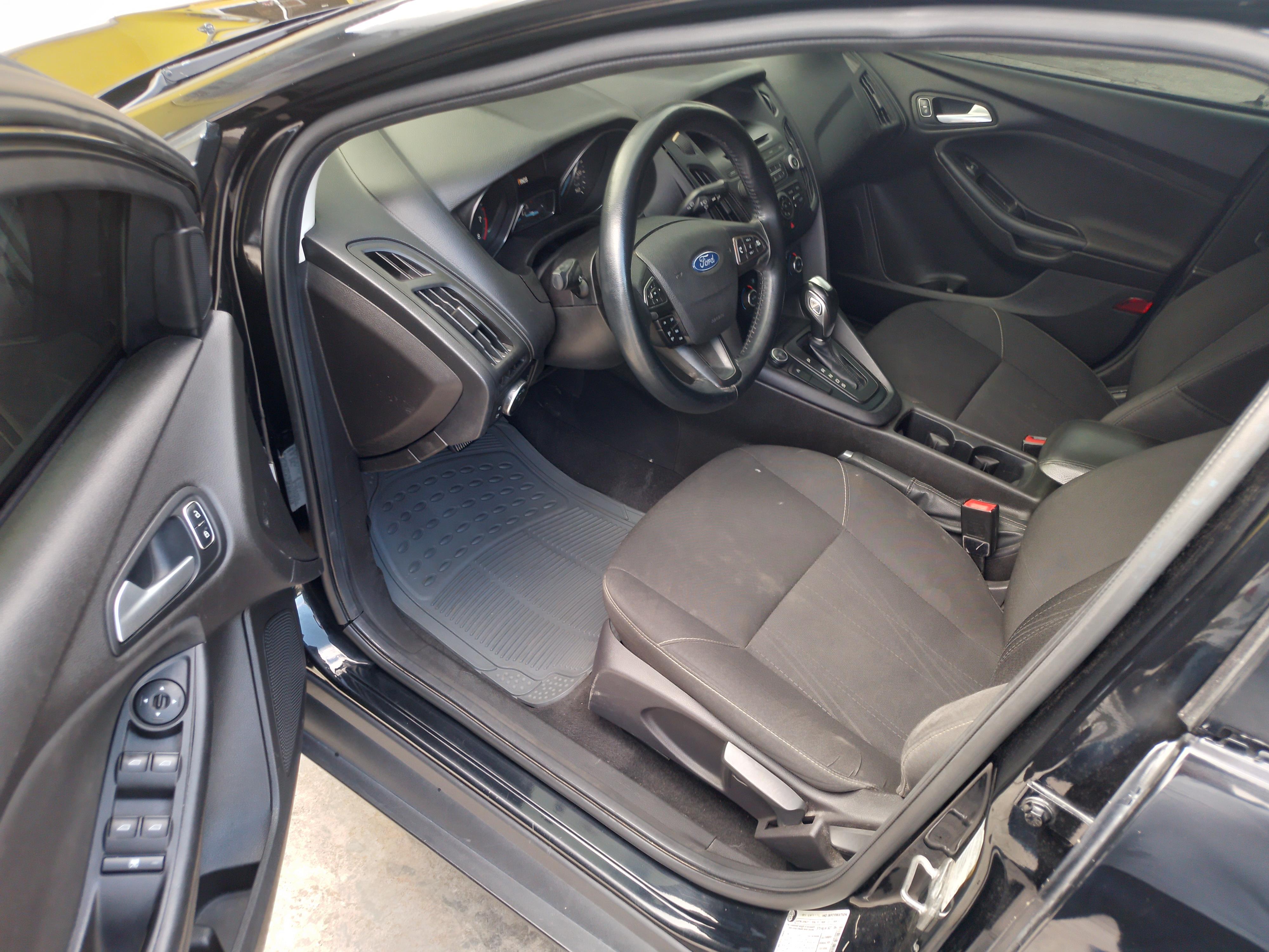 Ford Focus SE 2016 recibo vehículo Foto 7276246-10.jpg