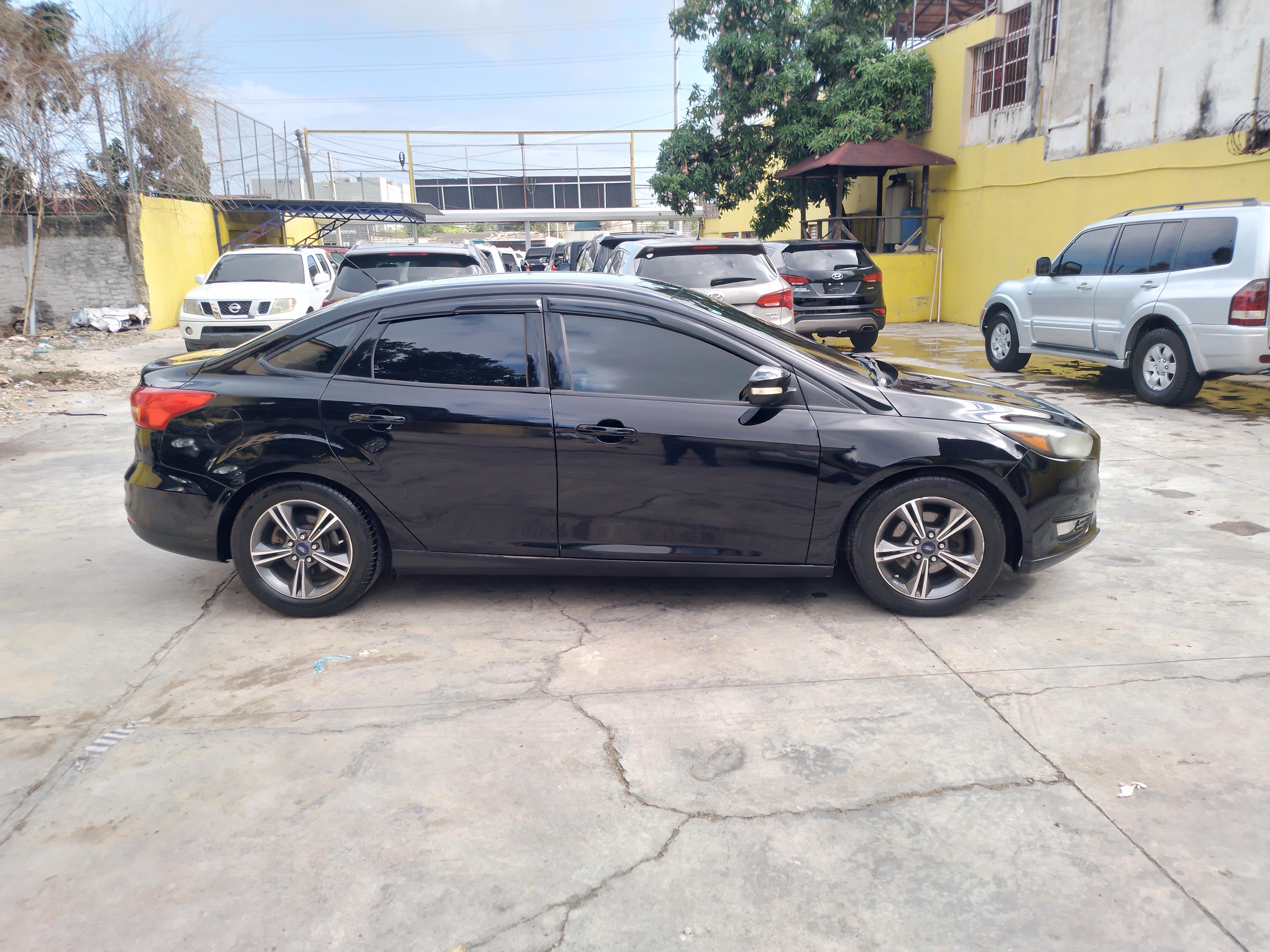 Ford Focus SE 2016 recibo vehículo Foto 7276246-4.jpg