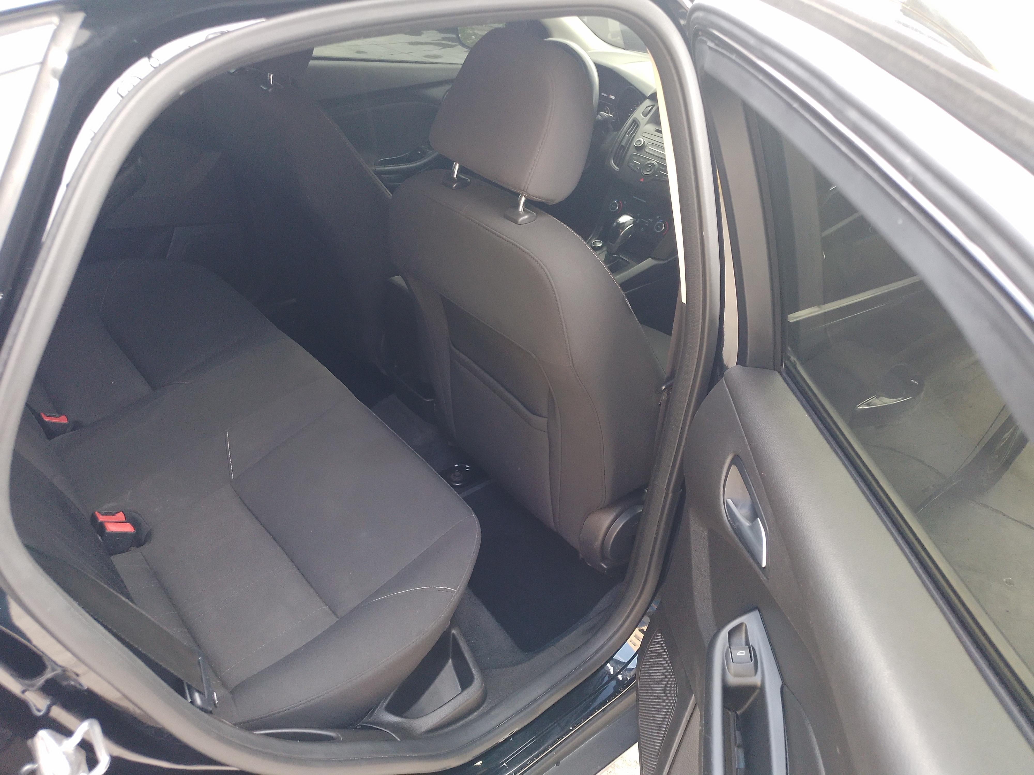 Ford Focus SE 2016 recibo vehículo Foto 7276246-8.jpg