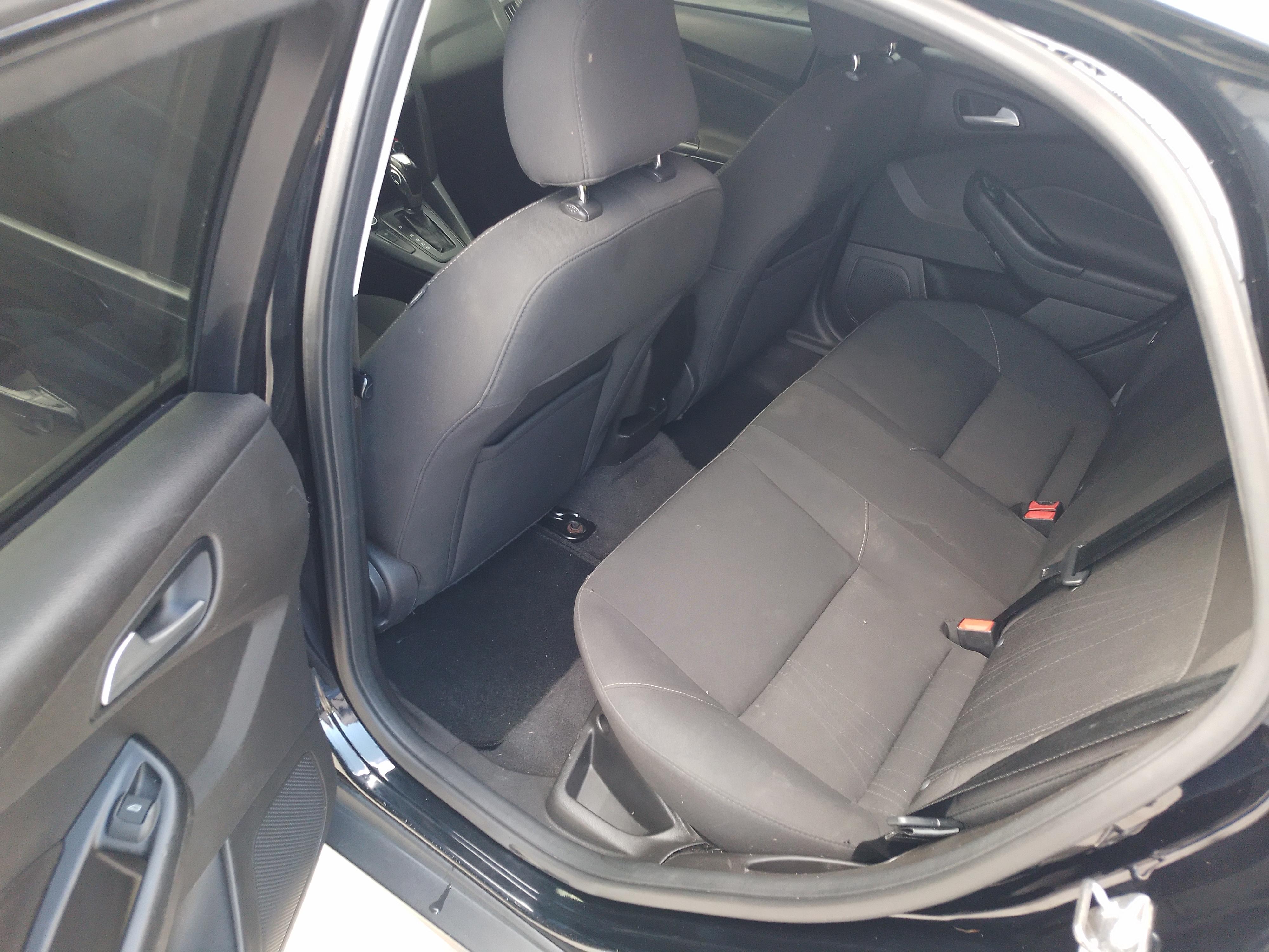 Ford Focus SE 2016 recibo vehículo Foto 7276246-9.jpg