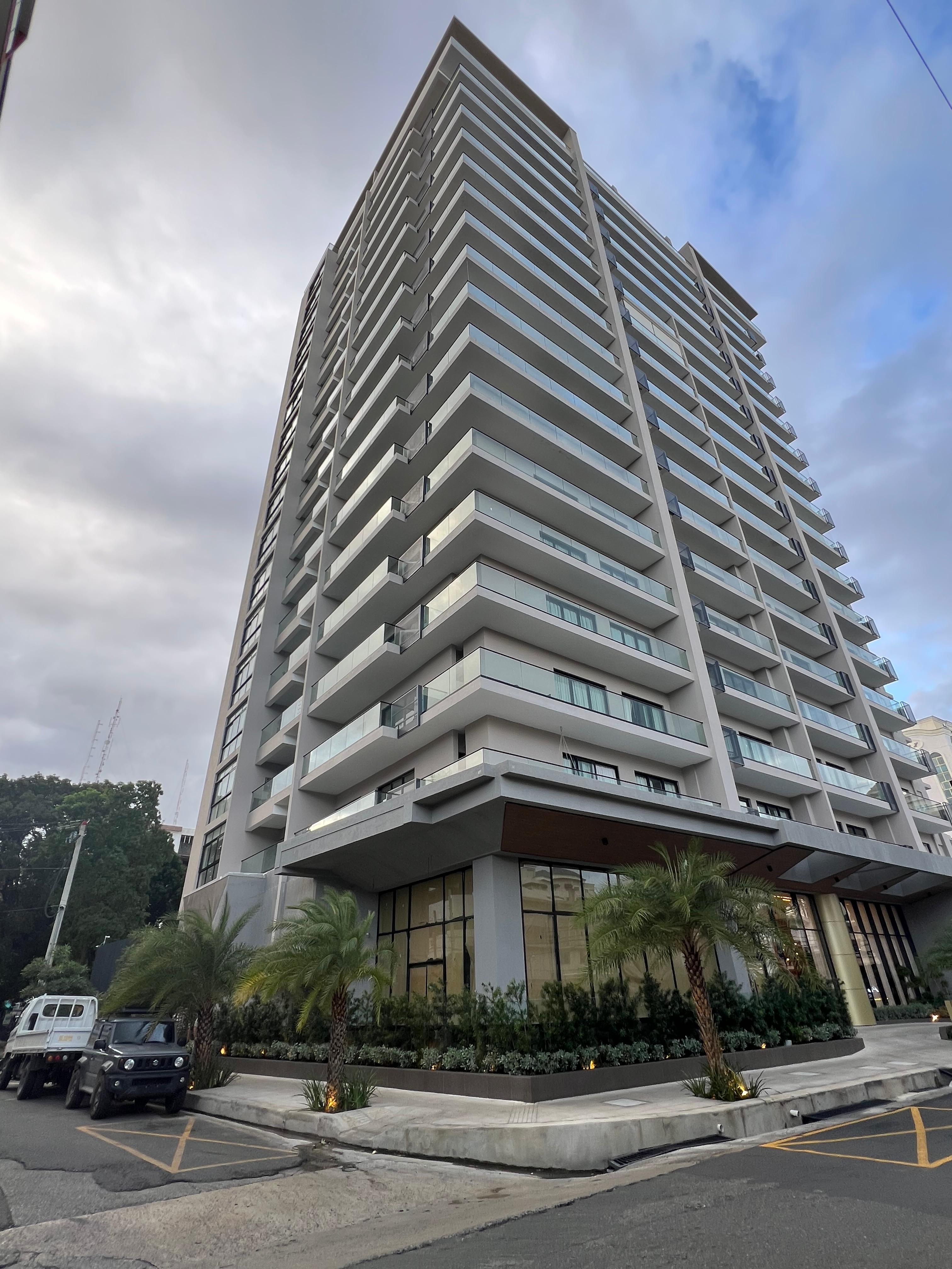 Apartamento Tipo Loft amueblado en venta en el Naco Foto 7276474-1.jpg