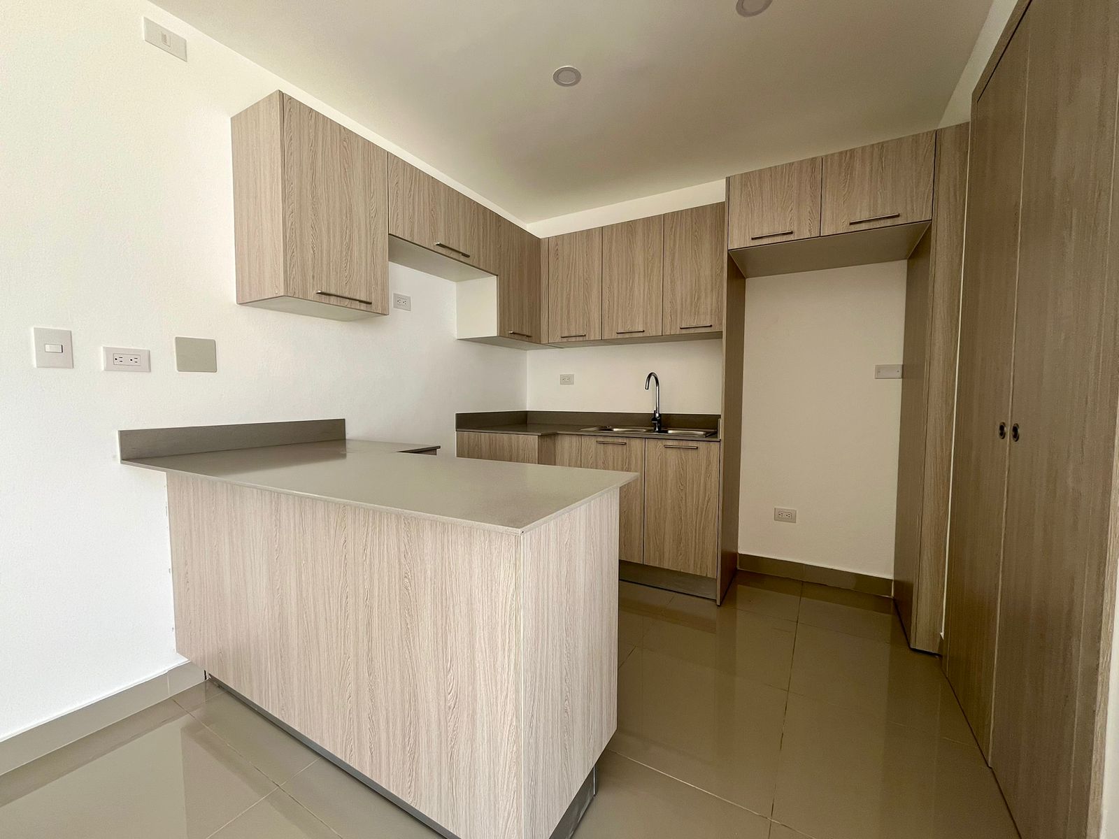 Apartamento de 2 Habitaciones en Venta en Bavaro. Foto 7276600-3.jpg