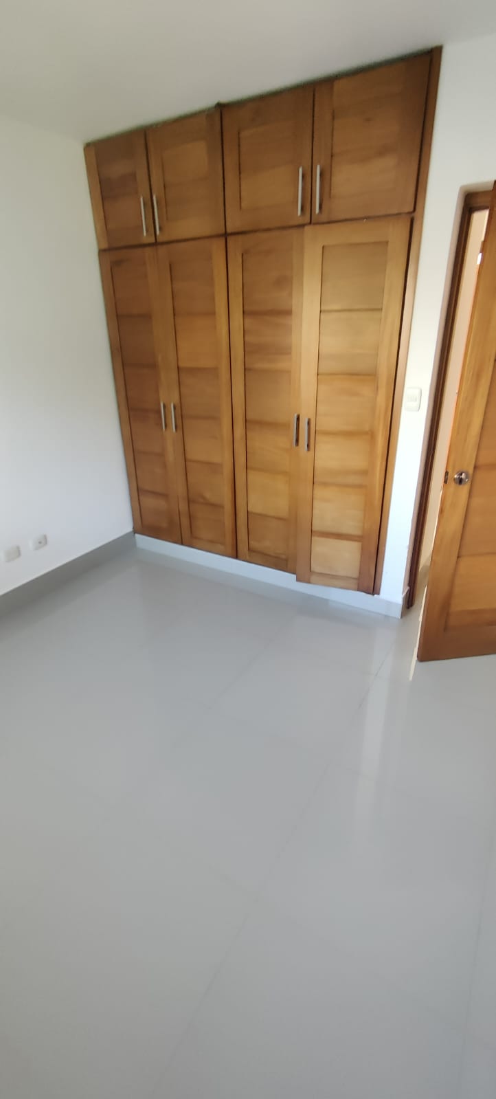 APARTAMENTO EN VENTA – LOS RIELES DE GURABO SANTIAGO Foto 7277215-10.jpg