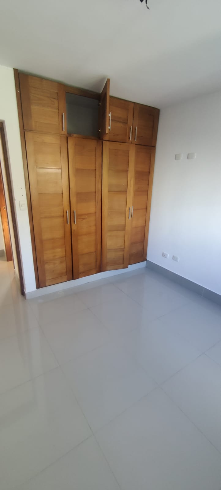 APARTAMENTO EN VENTA – LOS RIELES DE GURABO SANTIAGO Foto 7277215-3.jpg