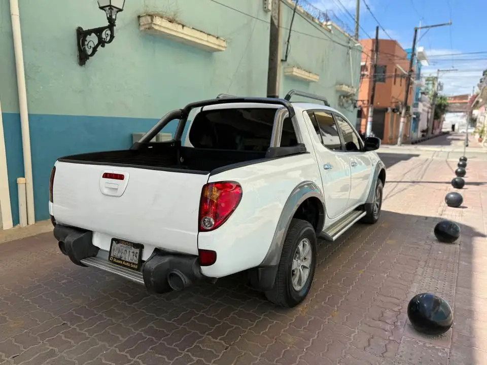 MITSUBISHI L200 2007 SPORTERO 4X4 DIESEL  Foto 7277227-2.jpg