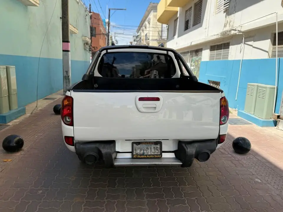MITSUBISHI L200 2007 SPORTERO 4X4 DIESEL  Foto 7277227-4.jpg