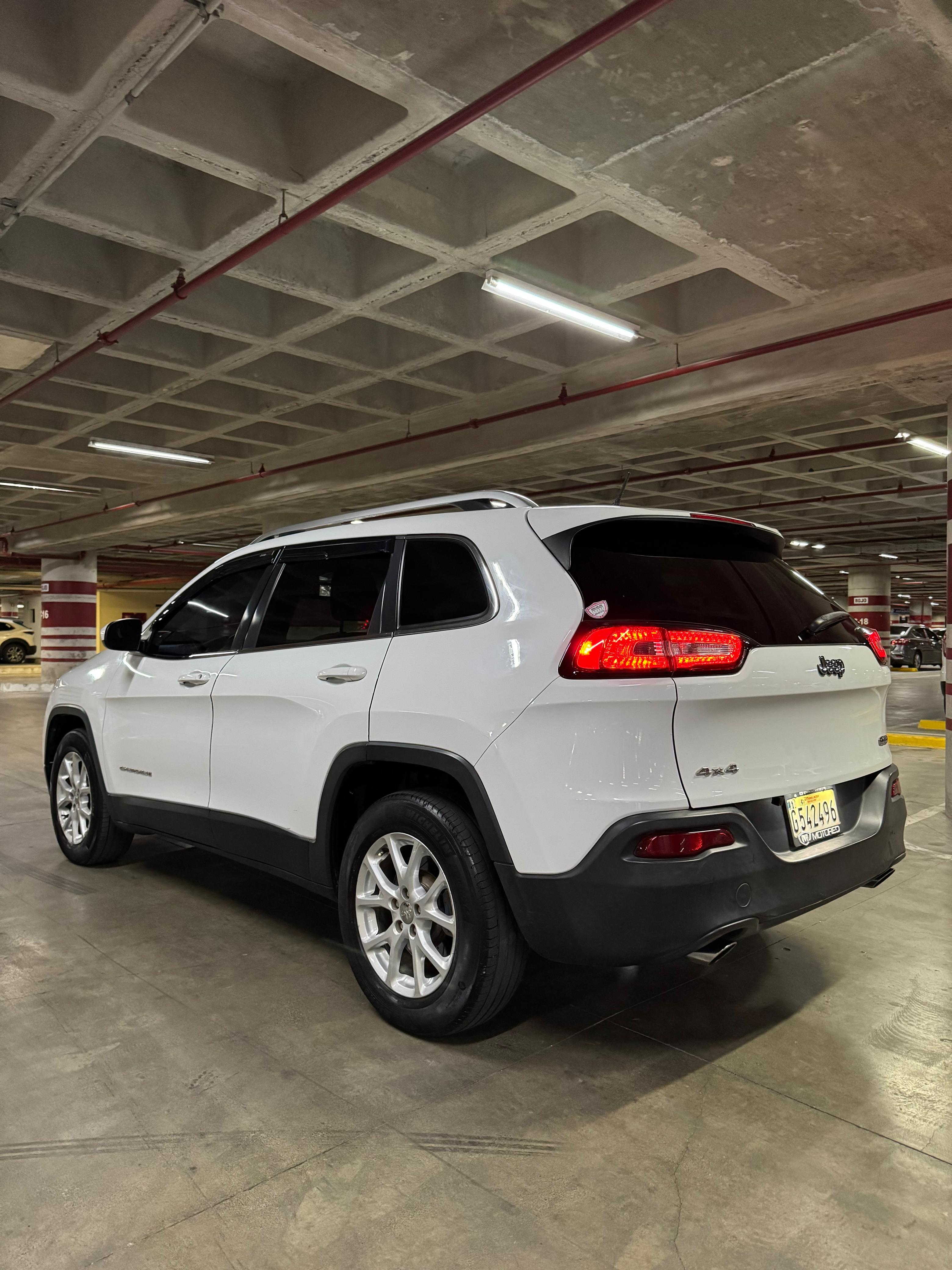 Grand cherokee latitud 2014 en óptimas condiciones  Foto 7277404-9.jpg