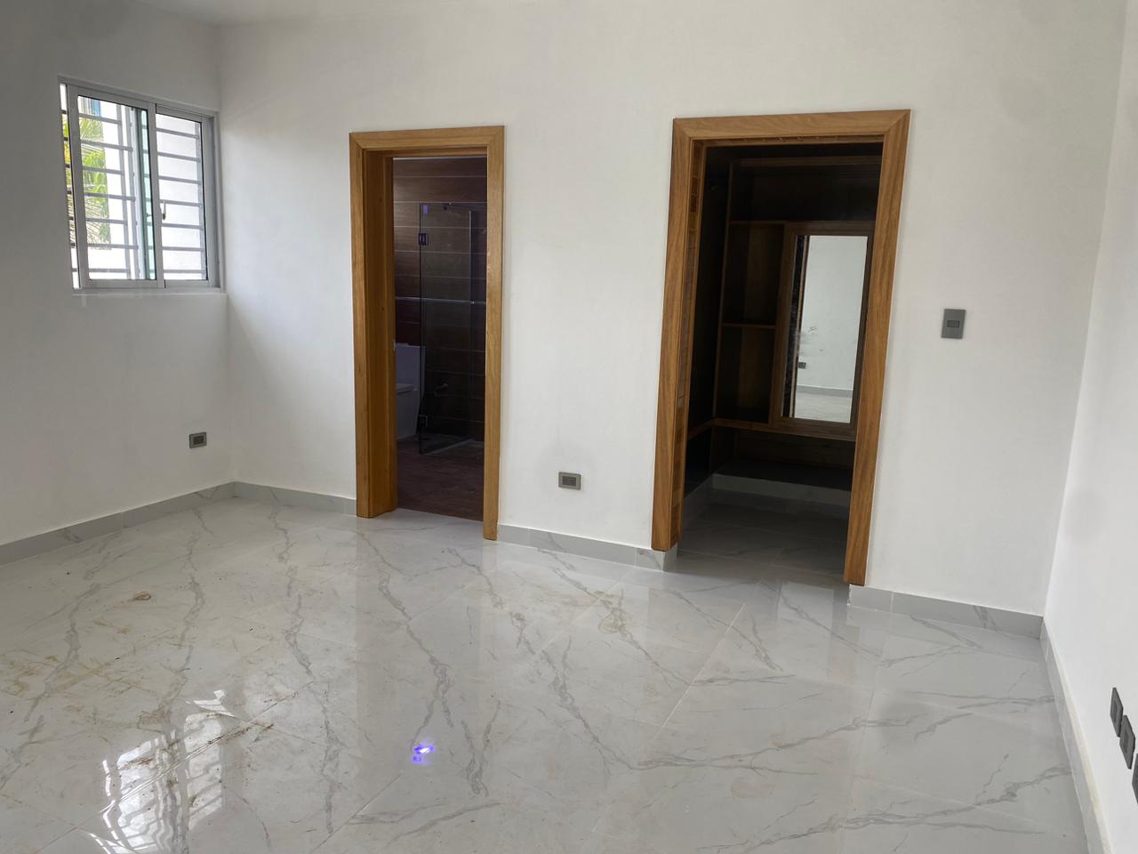 VENTA DE APARTAMENTO – 1ER NIVEL EN JARDINES DEL SUR SANTIAGO Foto 7277888-2.jpg