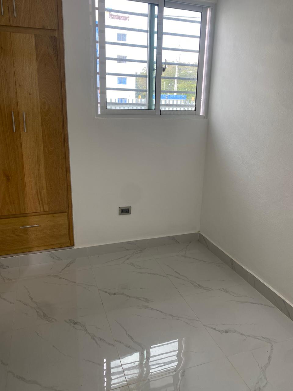 VENTA DE APARTAMENTO – 1ER NIVEL EN JARDINES DEL SUR SANTIAGO Foto 7277888-9.jpg