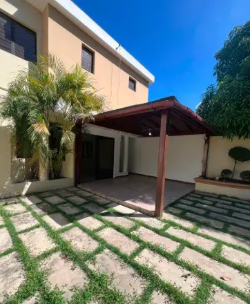 EN VENTA – CASA CON PATIO EN ARROYO HONDO SANTIAGO Foto 7277890-9.jpg