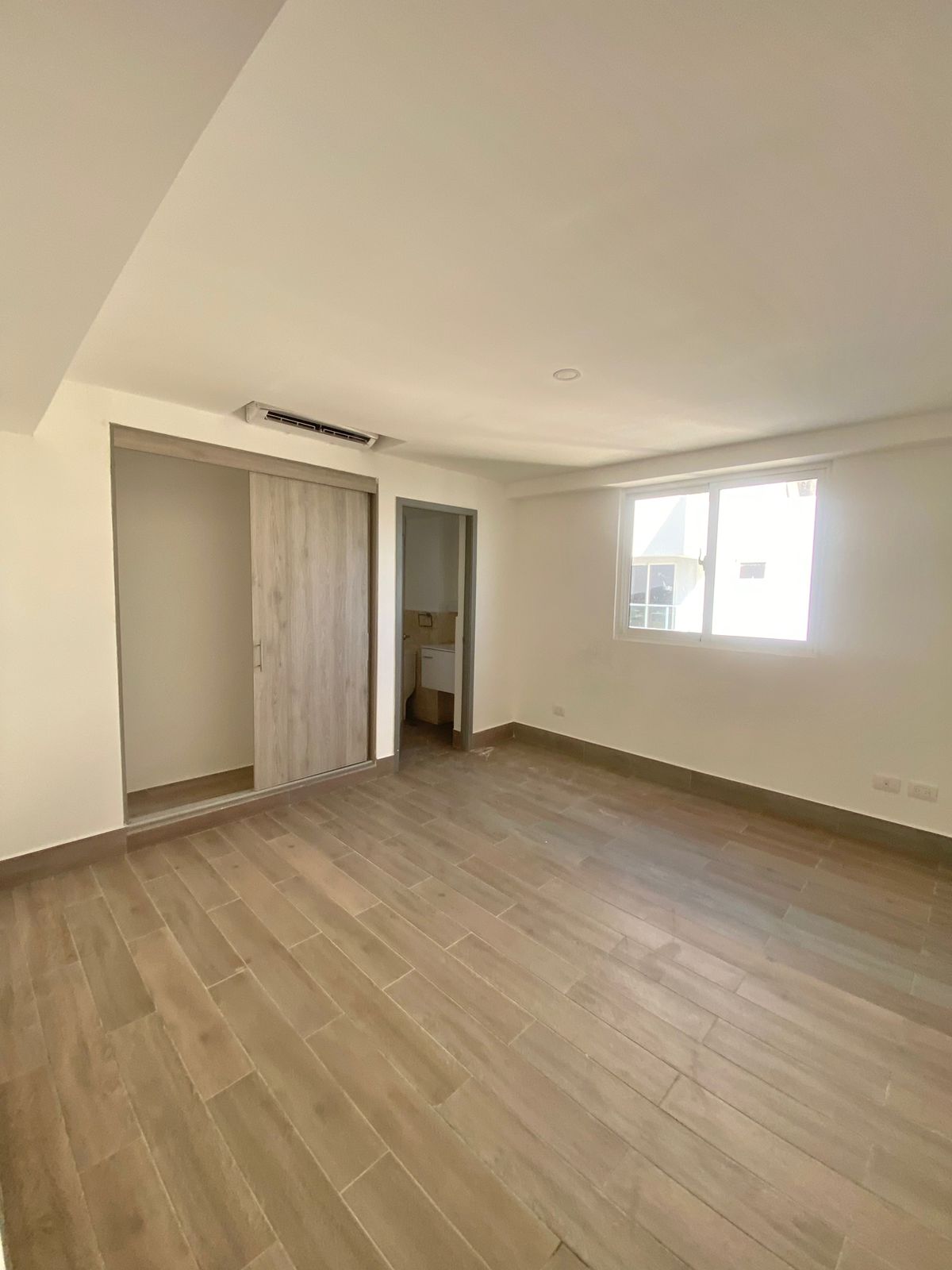 Vendo hermoso apartamento en JUAN DOLIO  Foto 7278099-3.jpg