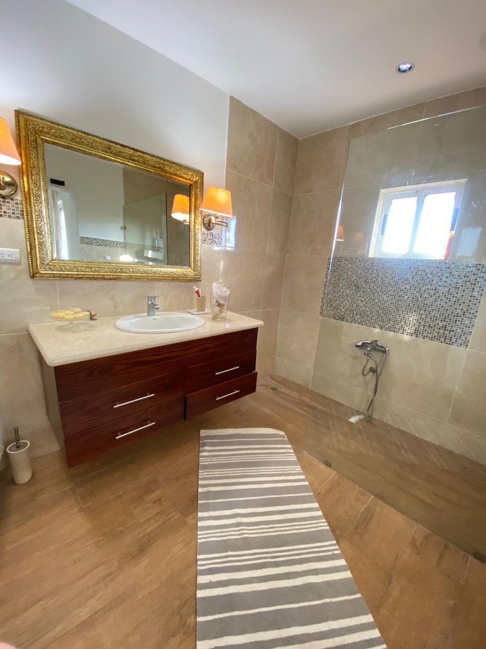 Vendo fabuloso apartamento Ubicado en Los Corales Guavaberry Golf  Cou Foto 7278103-9.jpg