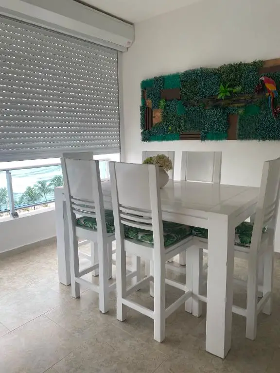 Alquilo elegante y acogedor apartamento en primera línea de playa Juan Foto 7278123-3.jpg