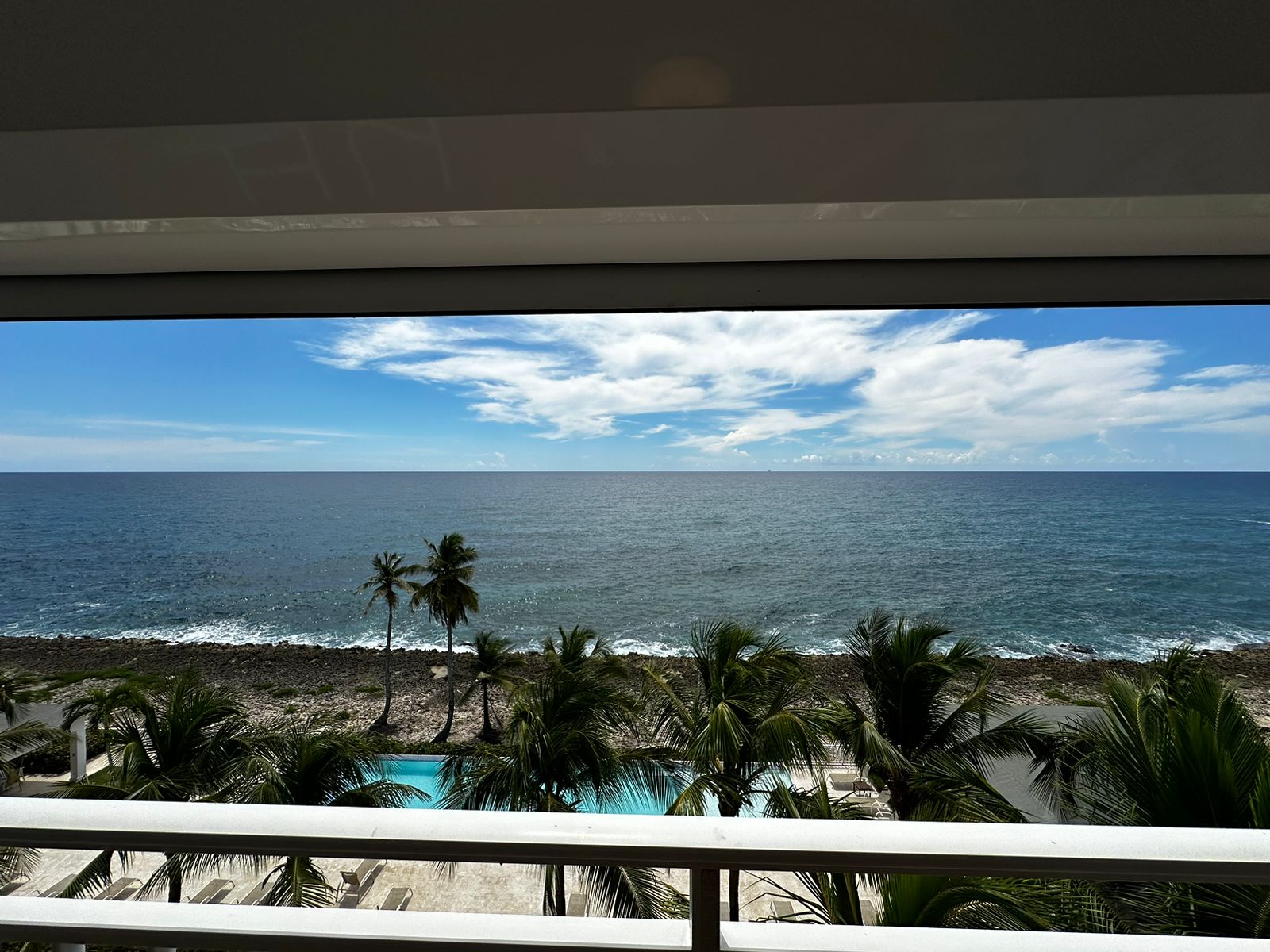 Alquilo apartamento frente al mar en condominio cerrado en juan dolio  Foto 7278126-2.jpg