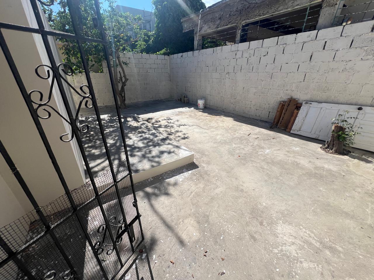 La Romana Casa de 3hab Patio alquiler y venta Foto 7278141-9.jpg