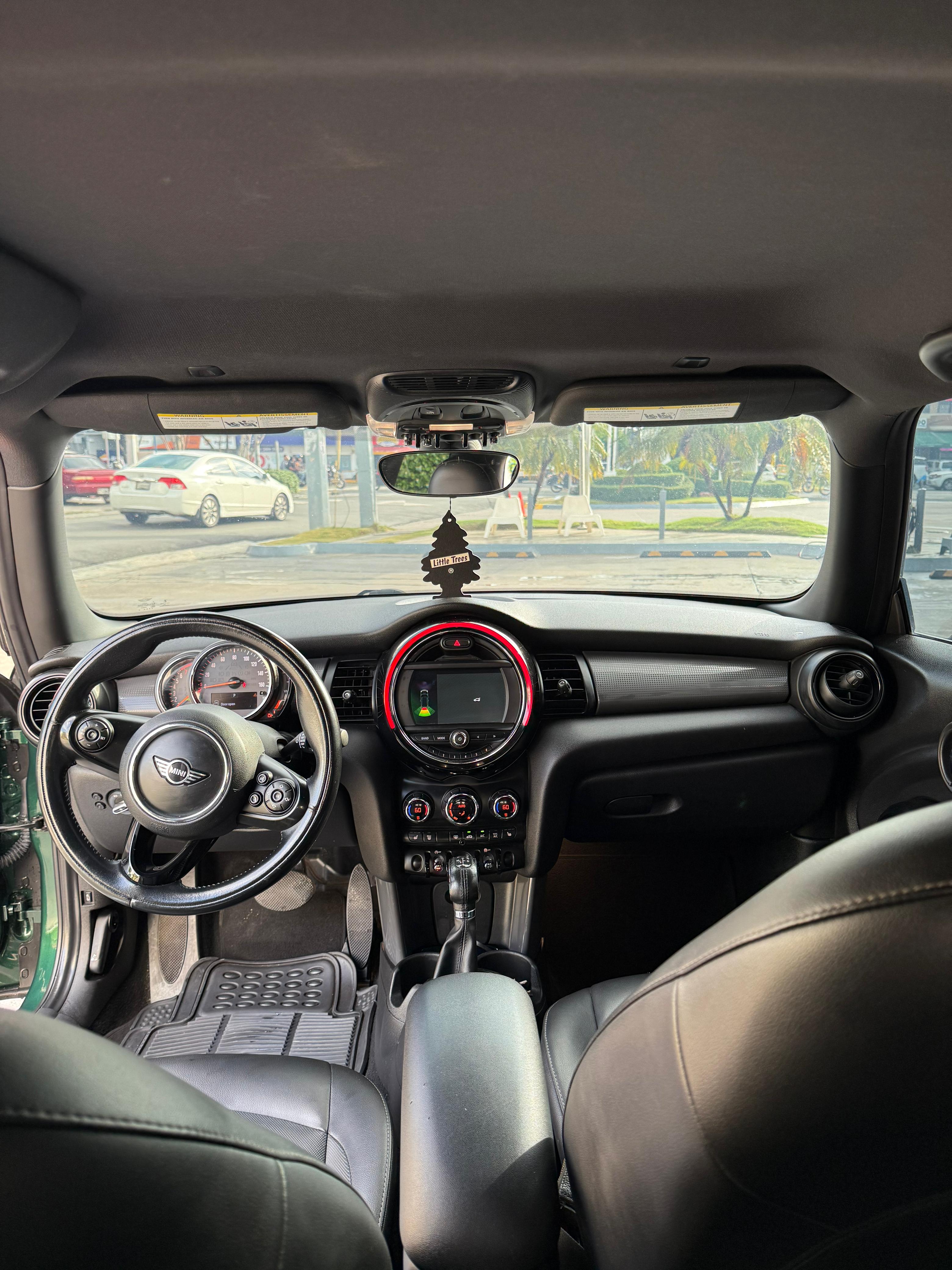 mini Cooper Hardtop 2019 CleanCarfax Foto 7278646-4.jpg