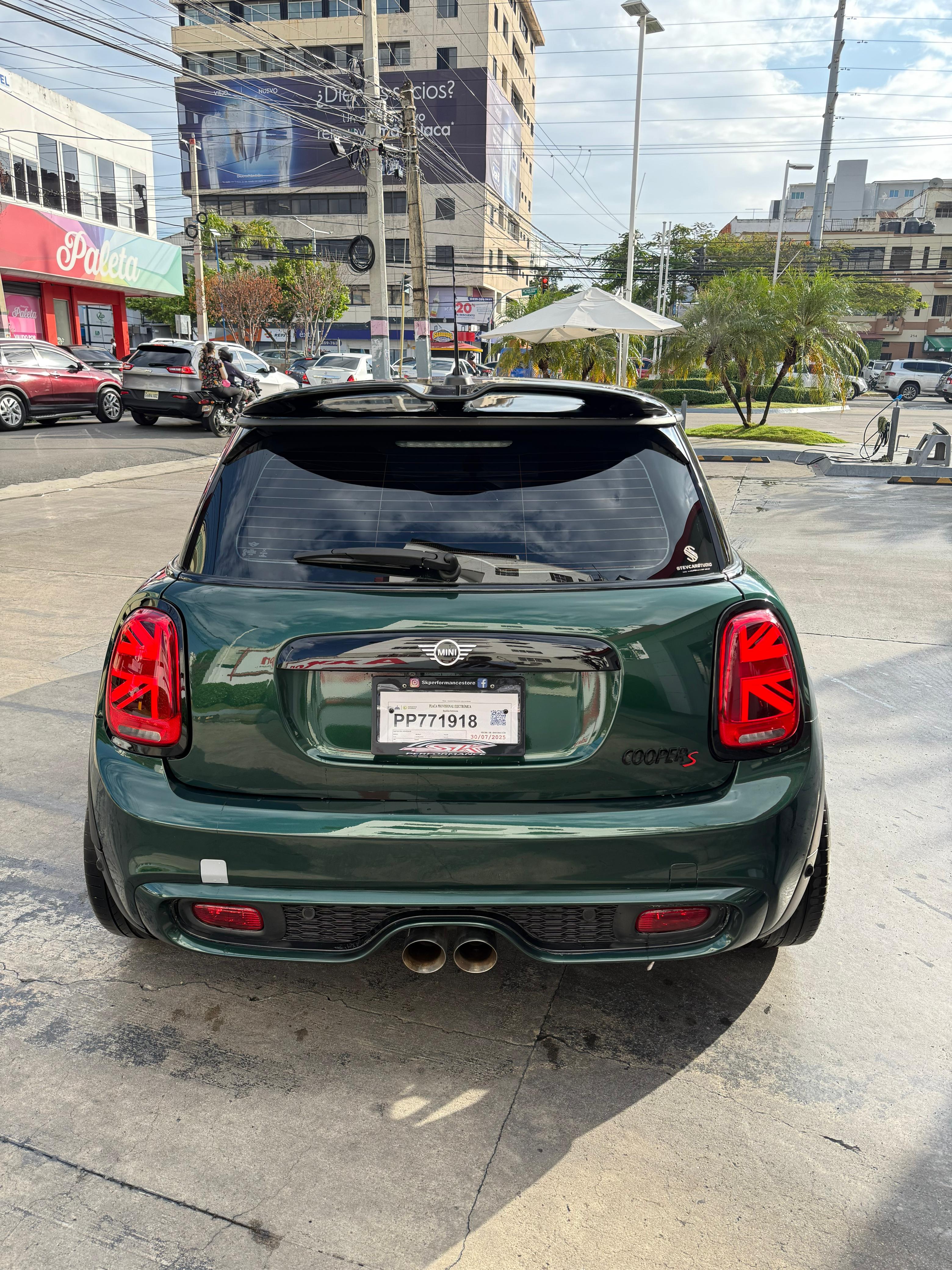 mini Cooper Hardtop 2019 CleanCarfax Foto 7278646-9.jpg