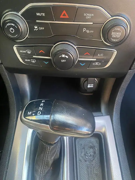 Dodge Charger SXT 2019 Foto 7278673-11.jpg