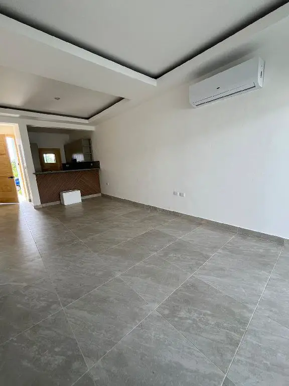 Casa de 3 Habitaciones en Venta en la Av. Ecológica.  Foto 7279065-1.jpg