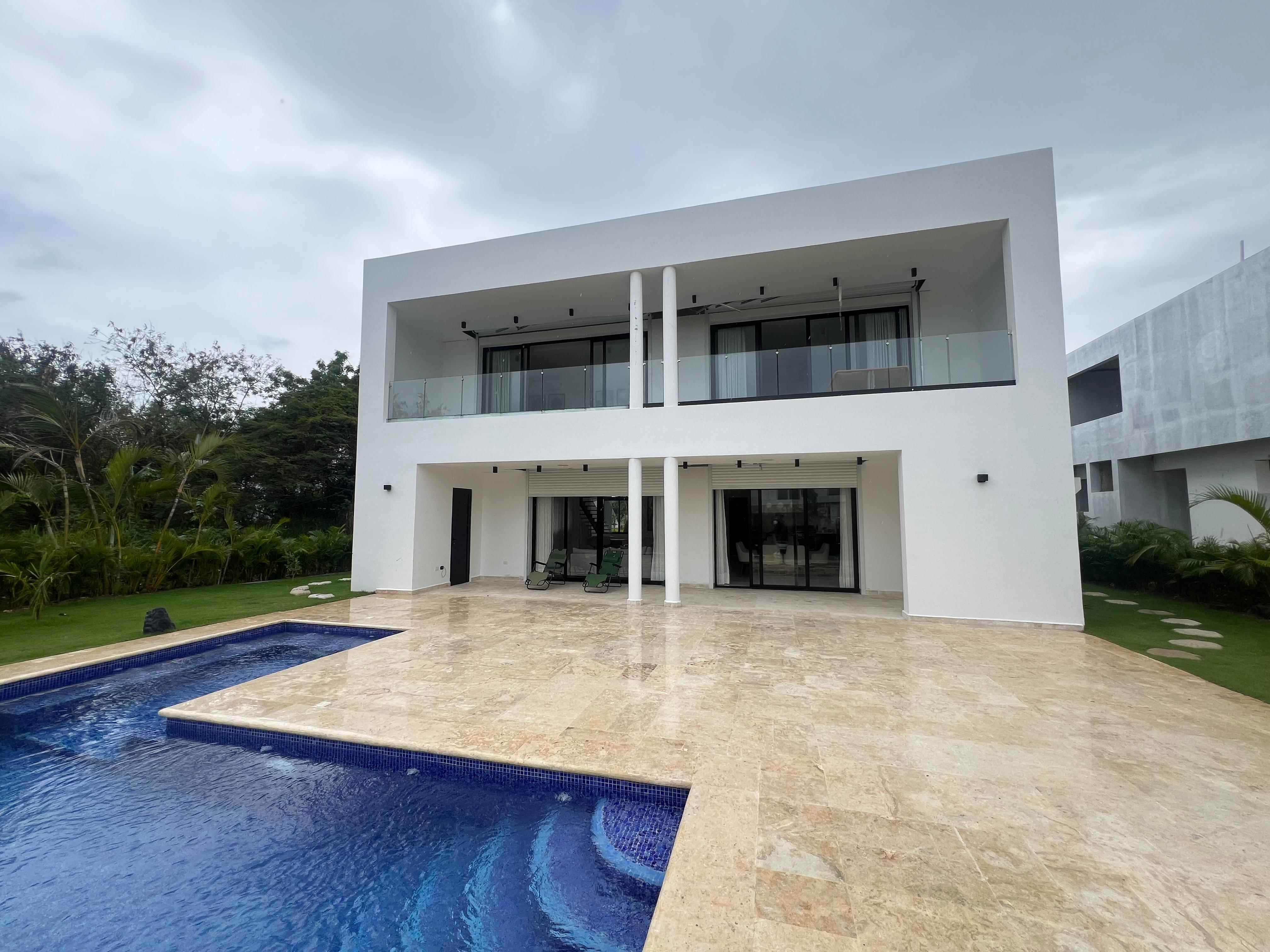 Vendo hermosa villa en Playa Nueva Romana  Foto 7279314-1.jpg