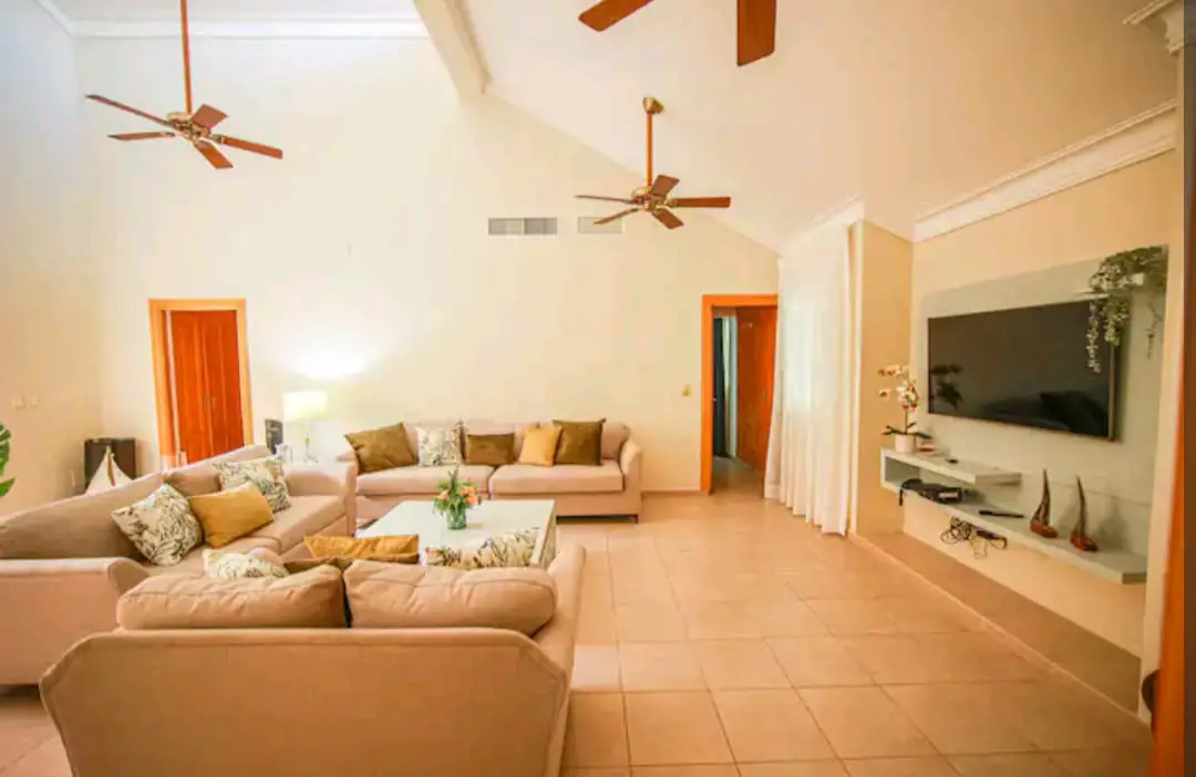 Villa de 4 Habitaciones en Venta en Juan Dolió.  Foto 7279409-11.jpg