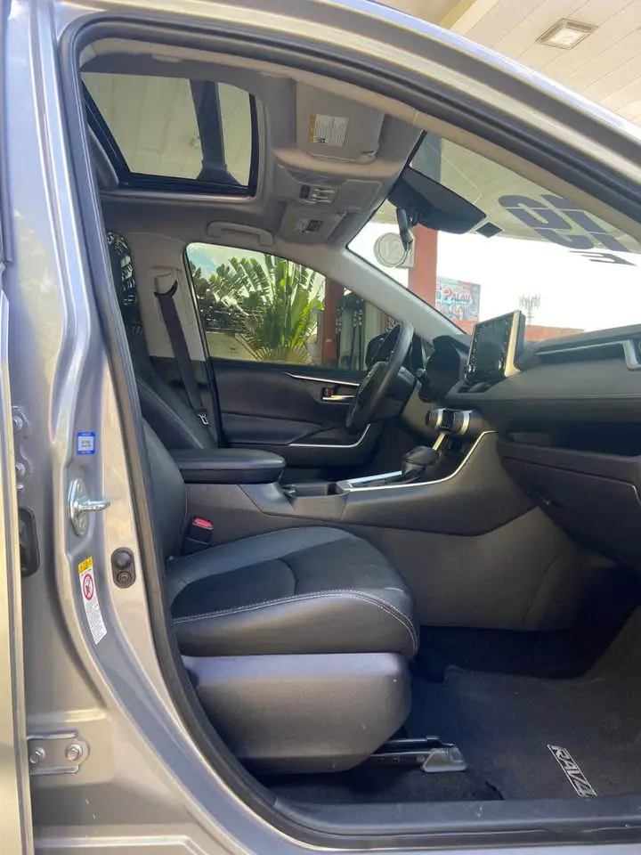 TOYOTA RAV4 XLE 2019  ÓPTIMAS CONDIONES  Foto 7279453-7.jpg