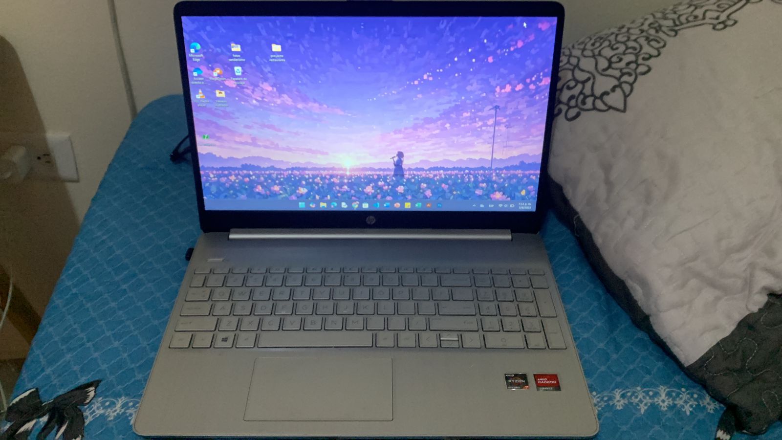 LAPTOP HP CI3 TOUCH 15.6 DY2802DX PLAT Foto 7279475-1.jpg