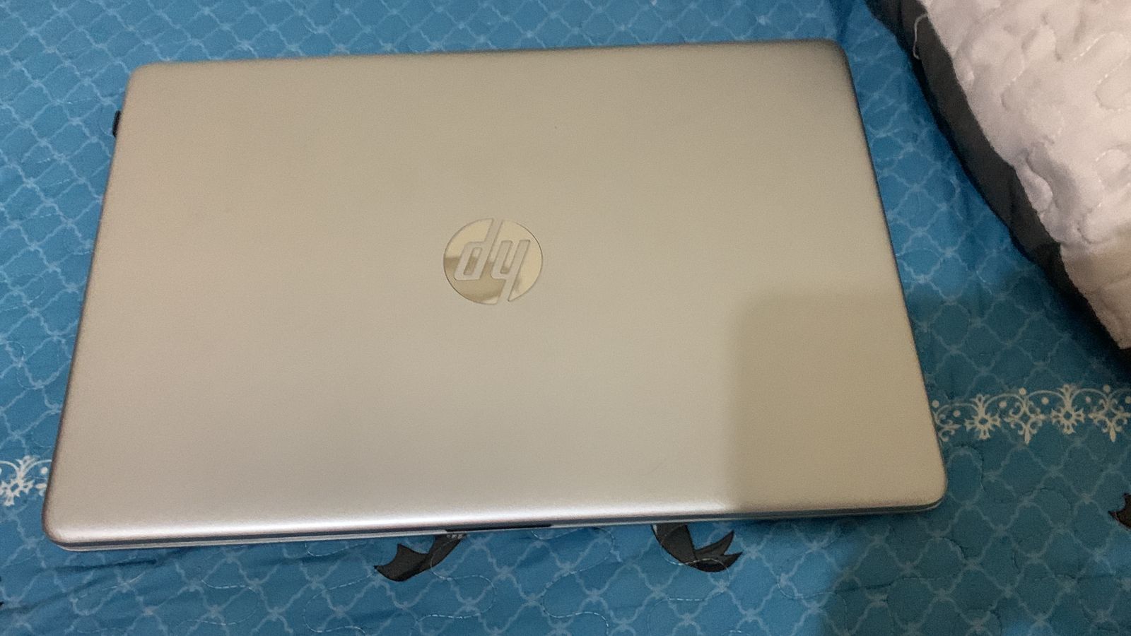 LAPTOP HP CI3 TOUCH 15.6 DY2802DX PLAT Foto 7279475-2.jpg