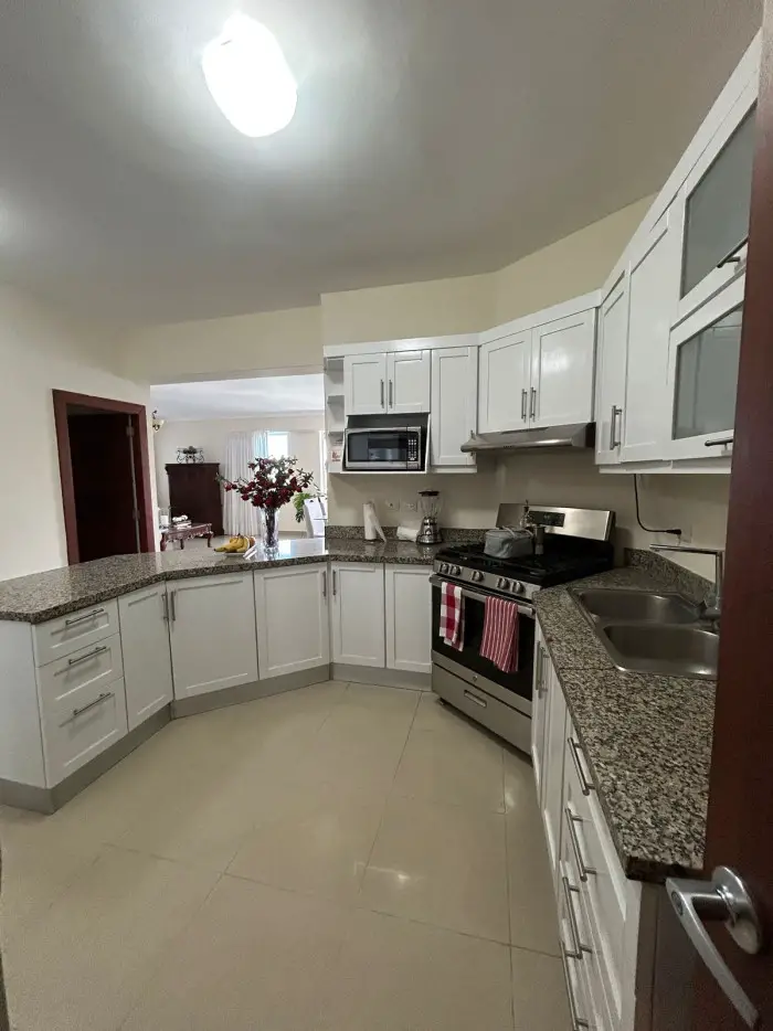 Venta de amplio Apartamento  el Renacimiento Piso alto  Foto 7279510-4.jpg