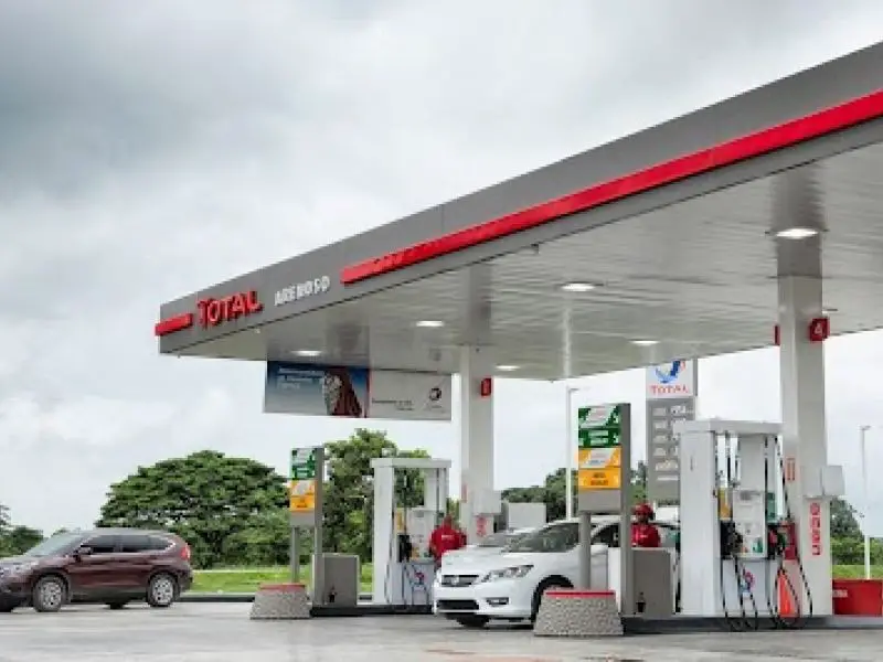 VENDO ESTACIÓN DE COMBUSTIBLE DE OPORTUNIDAD Foto 7279514-5.jpg