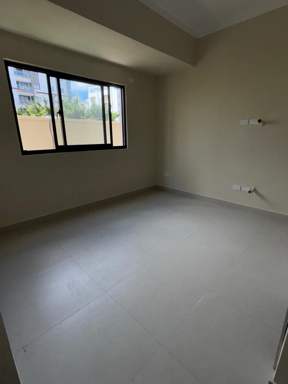Venta de Moderno Apartamento en Evaristo Morales Foto 7279524-12.jpg