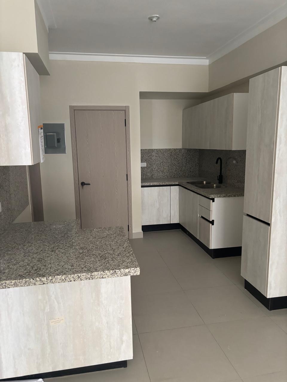 Venta de Moderno Apartamento en Evaristo Morales Foto 7279524-2.jpg