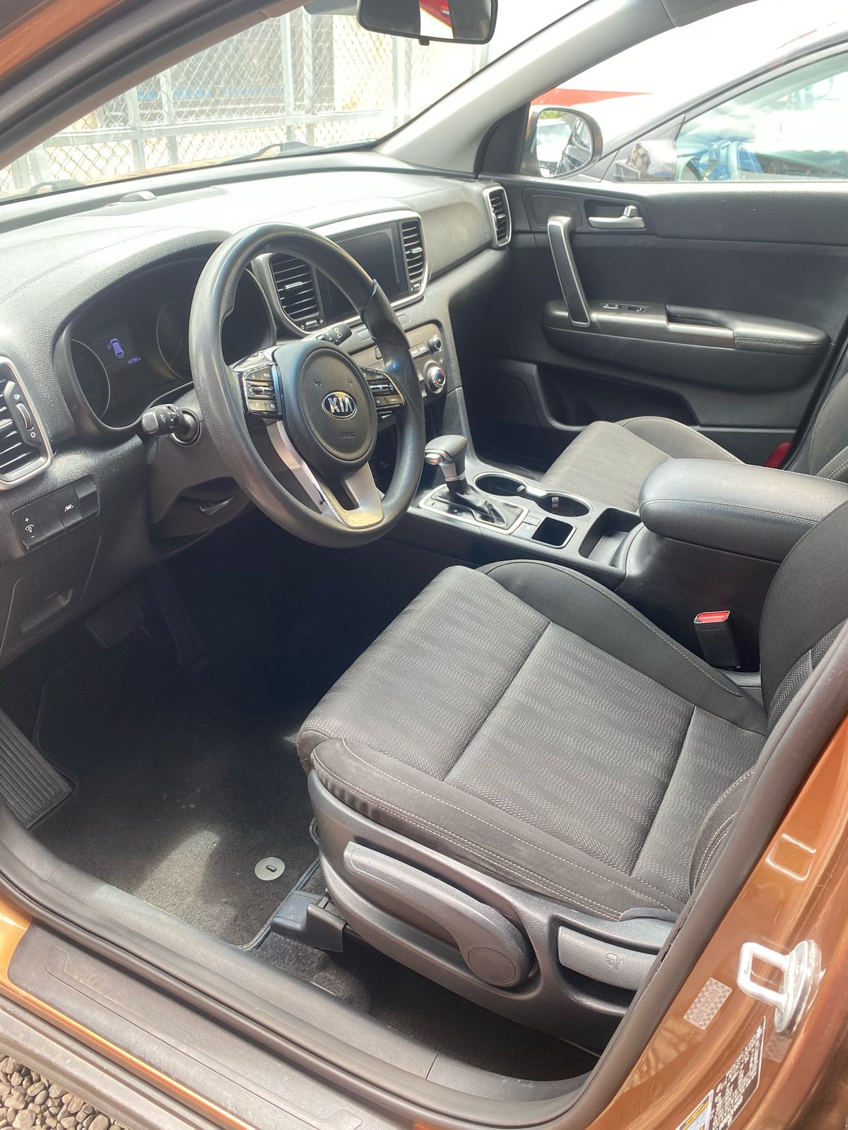 KIA SPORTAGE LX 2020 Foto 7279556-6.jpg