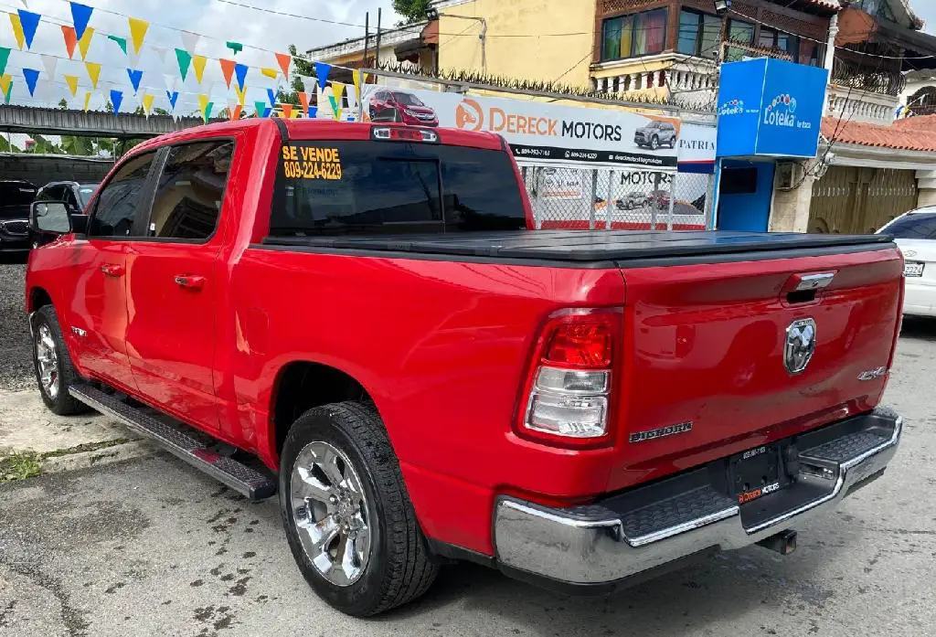 DODGE RAM 1500 BIGHORN 2019 Foto 7279565-3.jpg