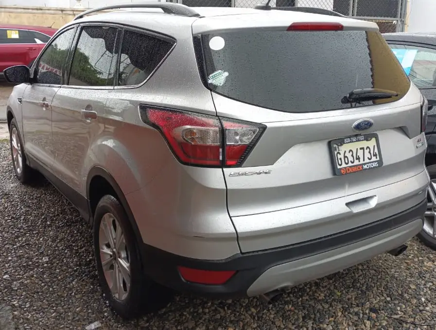 FORD ESCAPE 2018 Foto 7279566-4.jpg