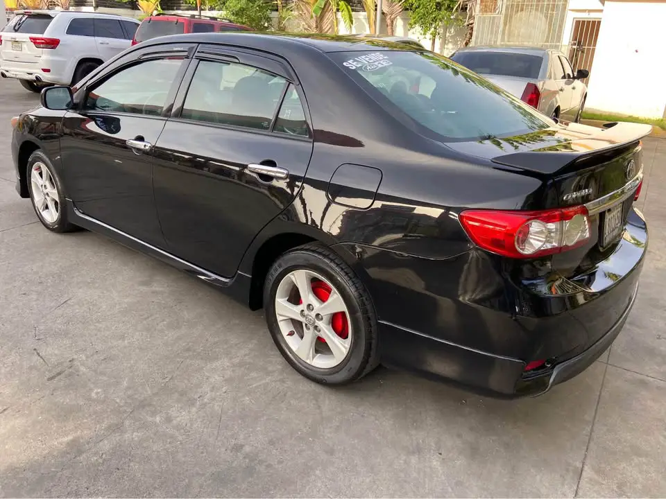 Toyota corolla S 2013  Muy buenas condiciones . Sin detalles Foto 7279653-7.jpg